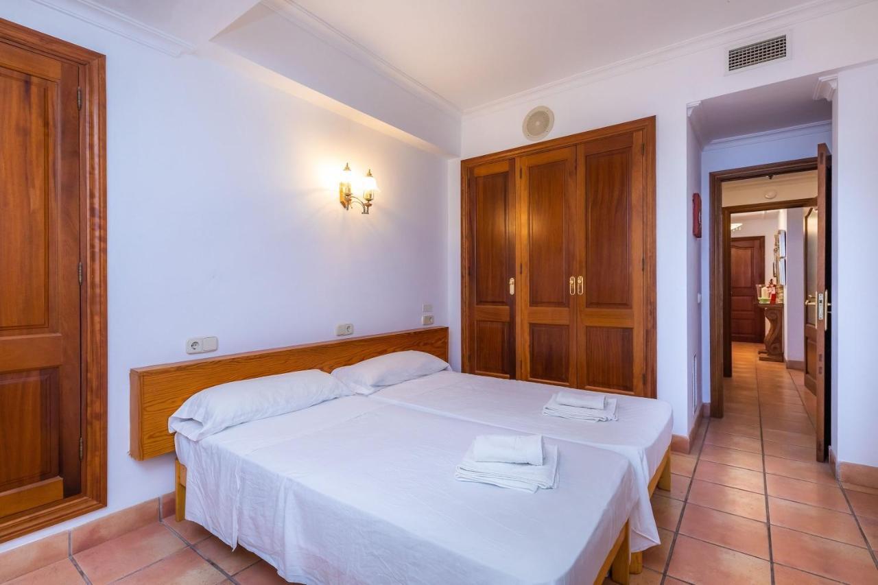 Dofi Villa Cala Millor  Exteriör bild